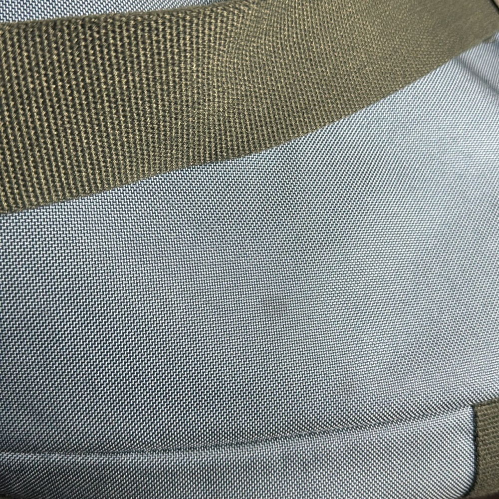 Patagonia Daily Grind Laptop Messenger Bag work school - Picture 15 of 16